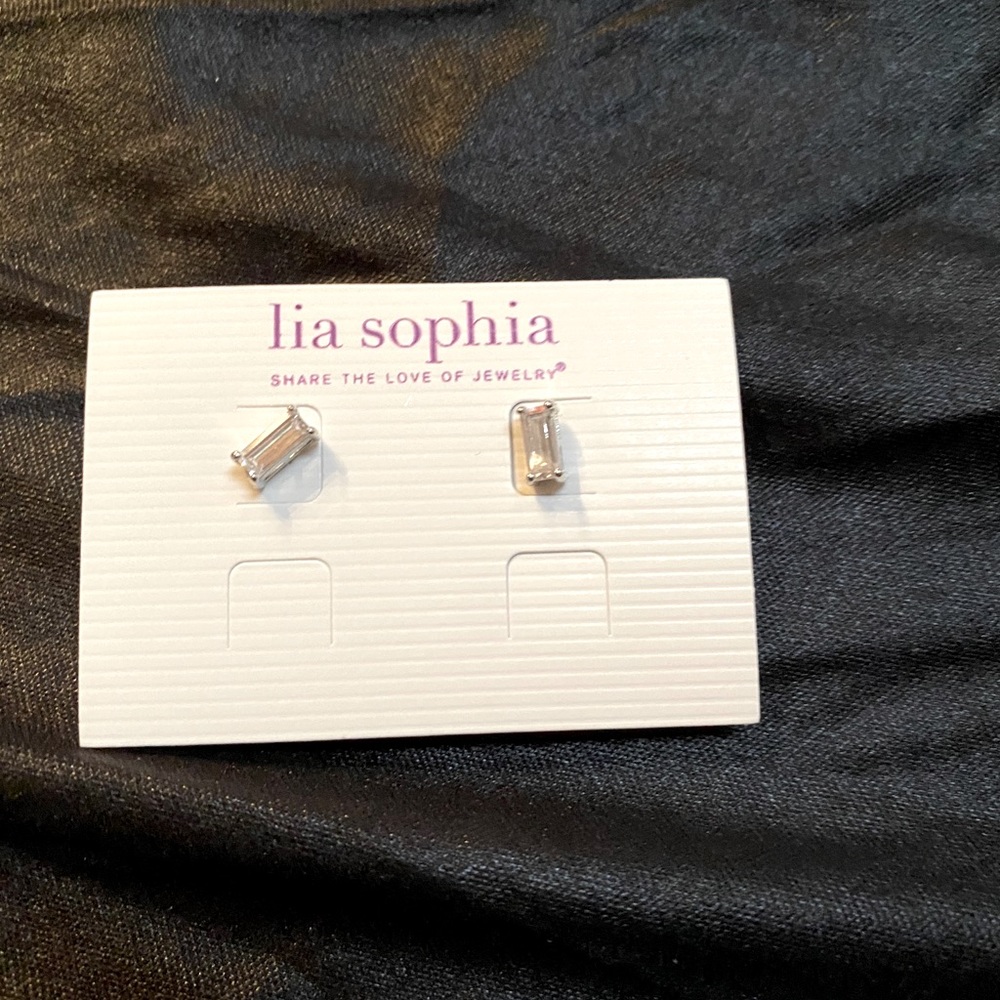 Lia Sophia fashion earrings
